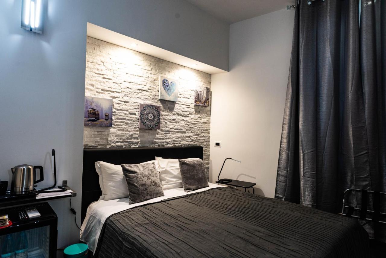 Trevi & Pantheon Design Rooms Roma Esterno foto